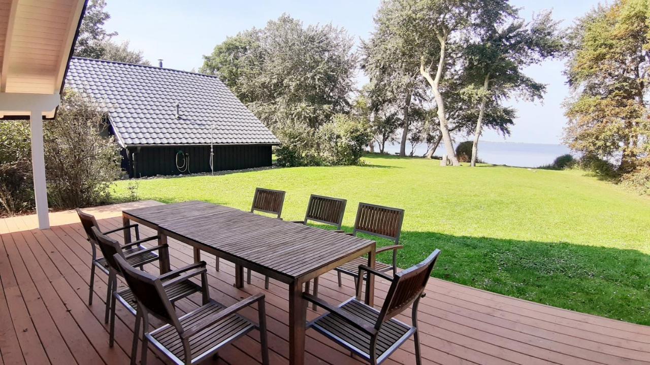 Ferienhaeuser Boddenstrand Wiek auf Rügen Exterior foto